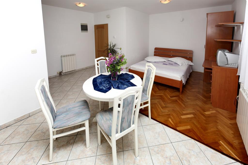Apartments In Beautiful Split ポドストラナ 部屋 写真